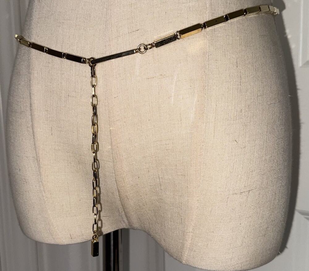 Calvin Klein Women’s Gold Tone Metal Chain Link Belt Adjustable 29-34”